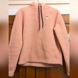 Women's light pink sweater